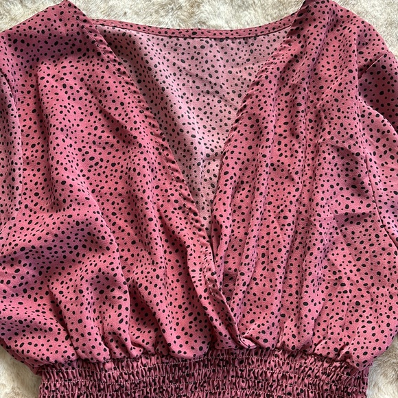 SHEIN Dalmatian print mauve polka dot blouse, size medium - Picture 2 of 7